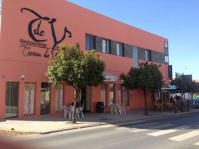 Hotel Leon Tierra De Vinos La Palma Del Condado Ngoại thất bức ảnh